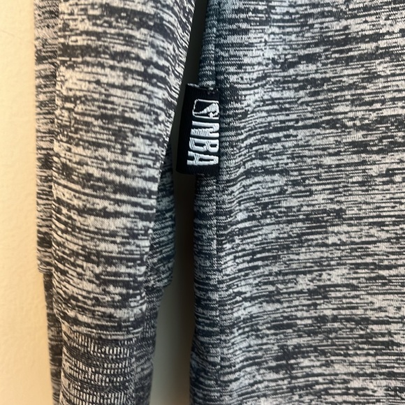 NBA Pullover Long Sleeve Athletic Shirt - Picture 5 of 7